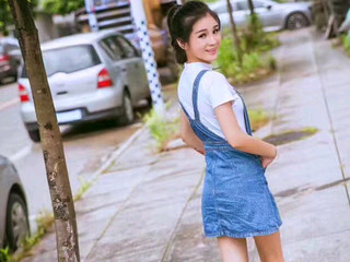 被伤心的大叔主播照片
