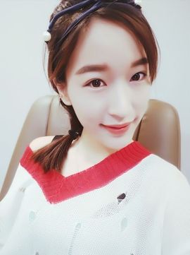 小霸王🌸丑小鸭主播照片