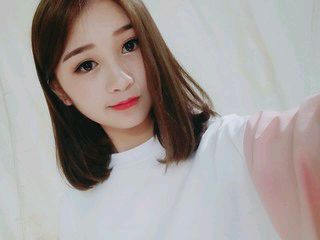 覃心允儿的主播照片