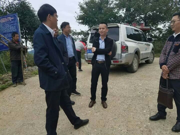请勿猛甩的主播照片