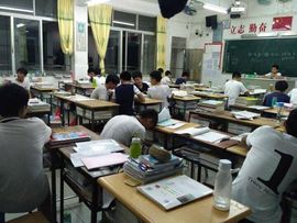 辛束啊主播照片