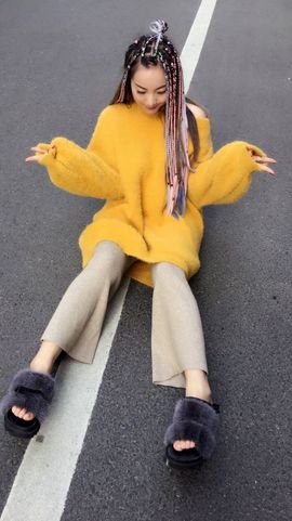 雅雅“@主播照片