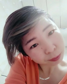 百变玲姐主播照片