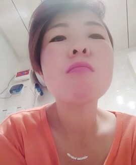 百变玲姐主播照片