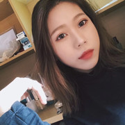 小嘤嘤🙈海报
