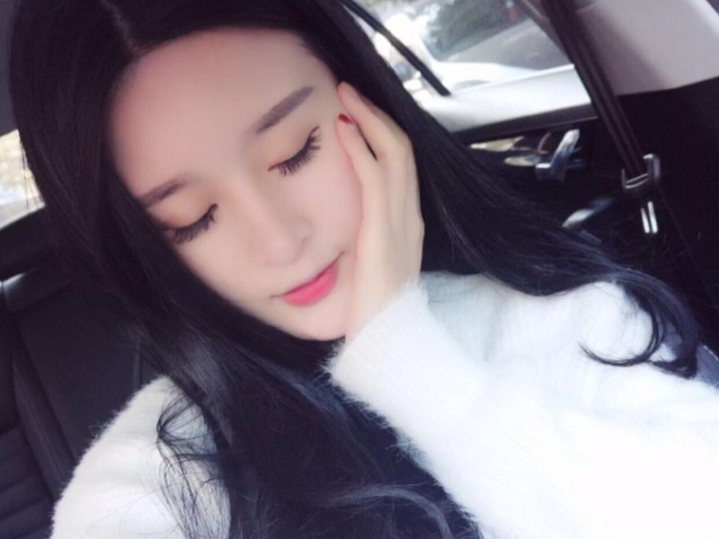 怡逗逗r的主播海报