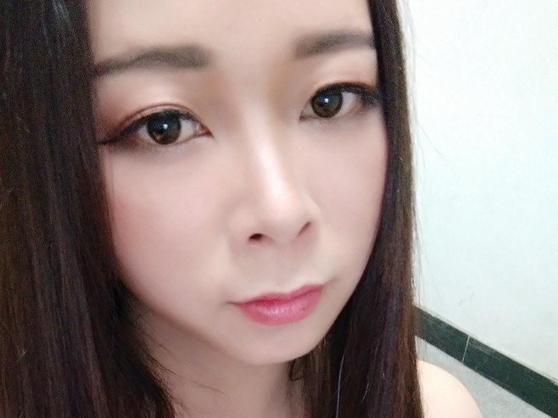 💋洛洛小公主💋的主播海报