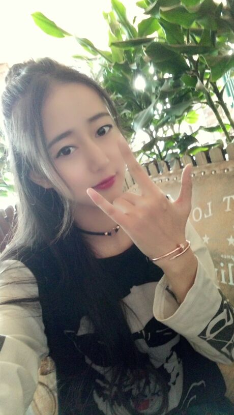 小雪梨停播的主播照片