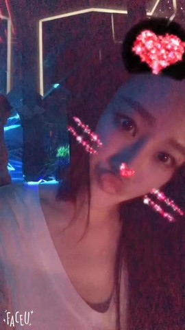 小一一，主播照片