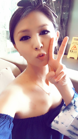 28888疯女人主播照片