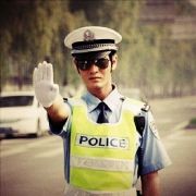 雪狼zjyy海报