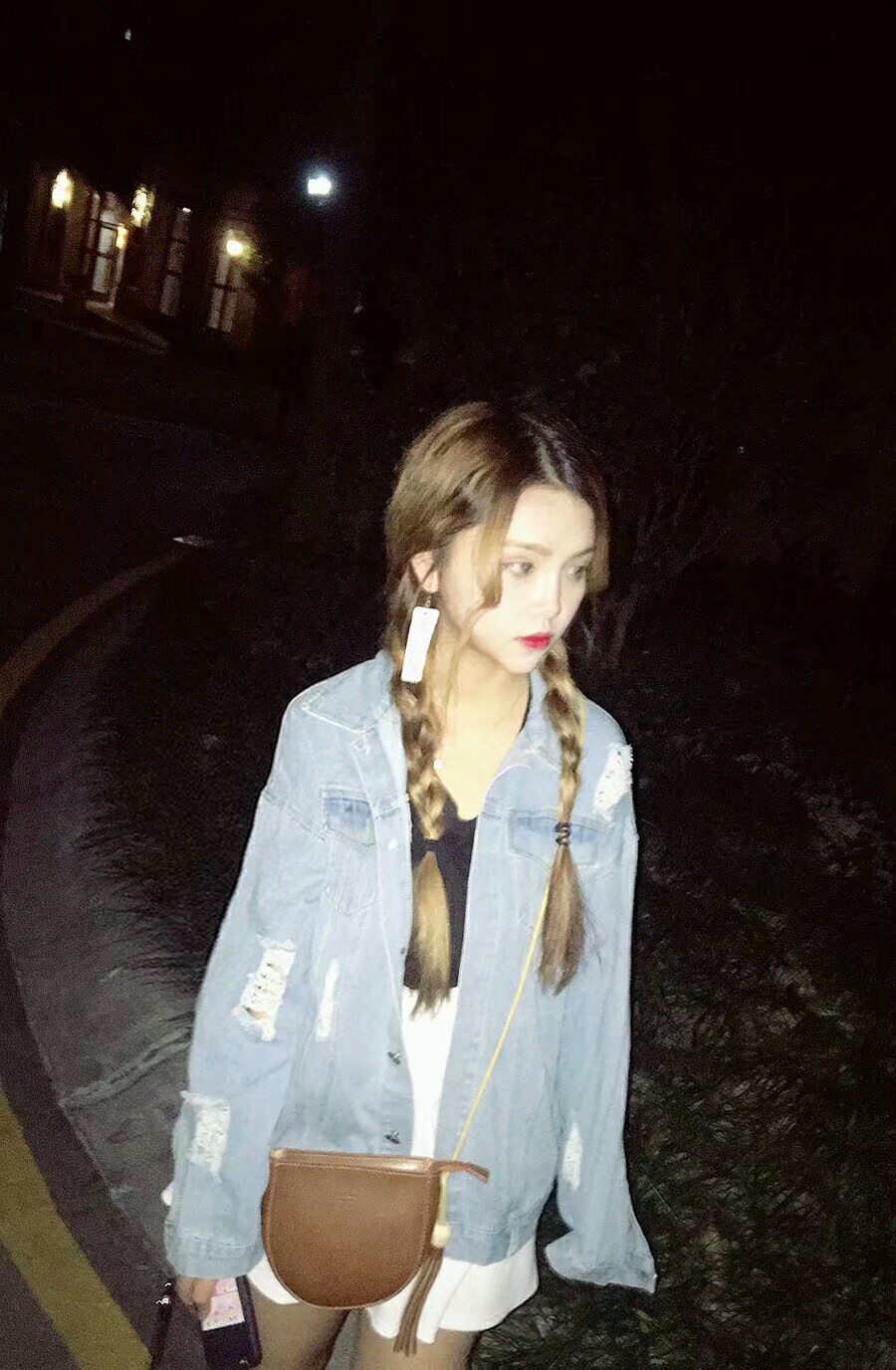 小魔女ww主播照片