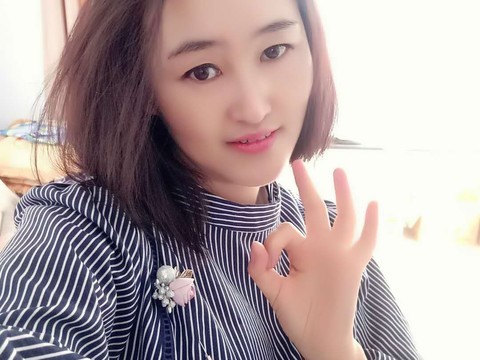 笨妮子！@海报