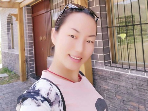 睿智儒雅小果儿海报