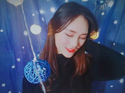 隔壁家的喵小姐海报