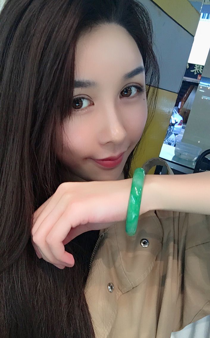 来不及好好看看的主播照片