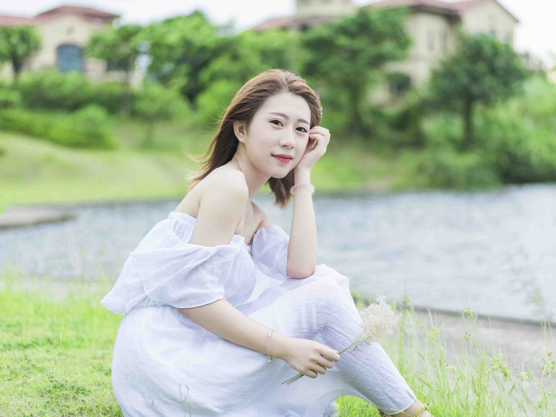 珍♚宝的主播海报