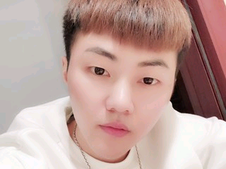 元气。女神安安的主播照片