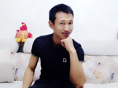 昵称违规，请重新修改海报