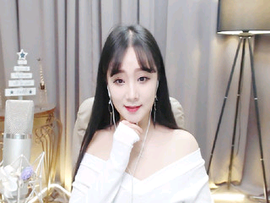 ，良良主播照片