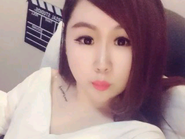 凡尘小白主播照片