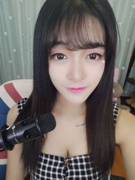 梦涵暂别做毕业设计主播照片