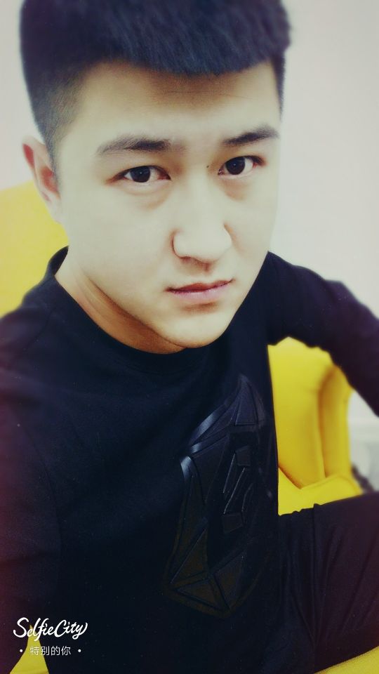 我芯动瑶的主播照片