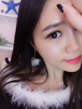 小小休息了主播照片