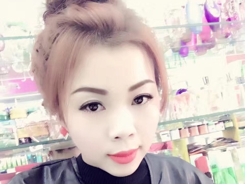 多情善感的小女人的主播海报