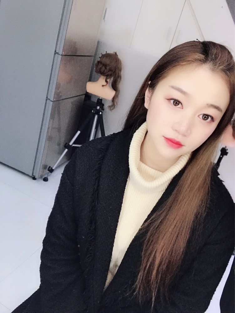 A💞龙艳主播照片