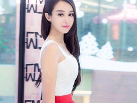 趙家大少主播照片