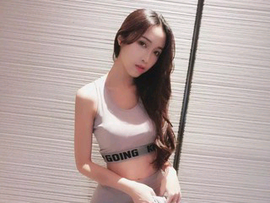 单车皇后小雪主播照片