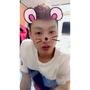 小冠🌹海报