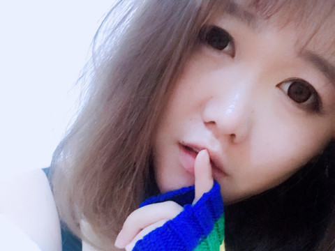 ☘️豌豆☘️海报