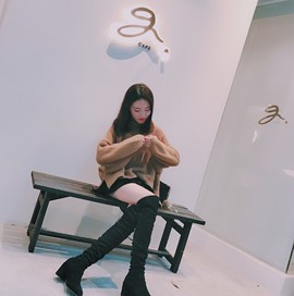 美八怪乔莹给你唱情歌主播照片