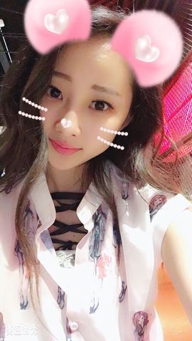故乡111主播照片