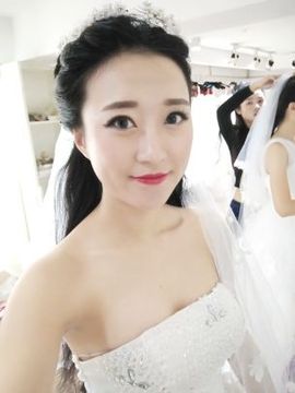 萌小主想生五冠很久了主播照片