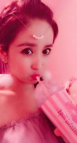 魅丽晴儿主播照片