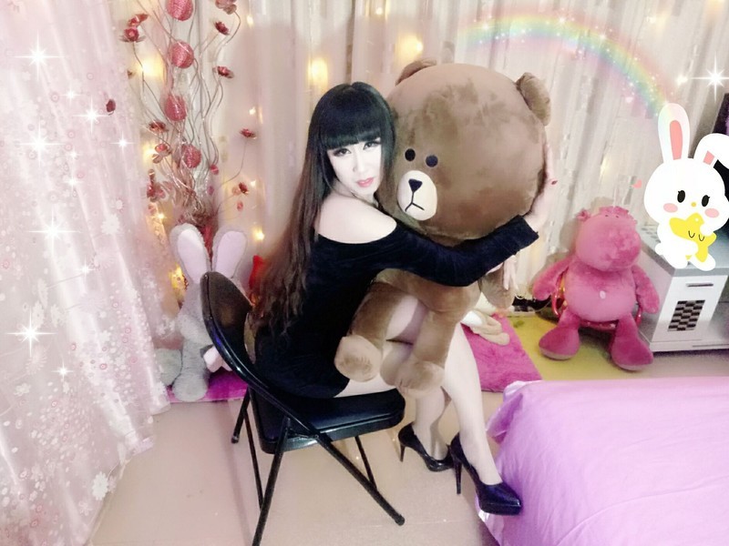 幽💗靈的主播海报