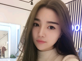 小主的跟屁虫主播照片