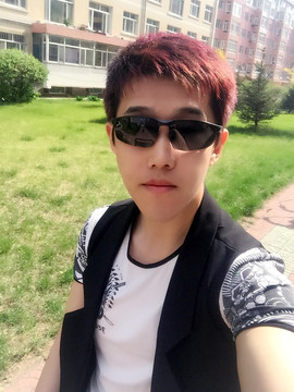 音动男孩主播照片