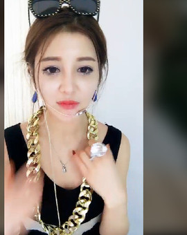 傅园慧.主播照片