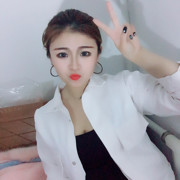 叫我白白呀