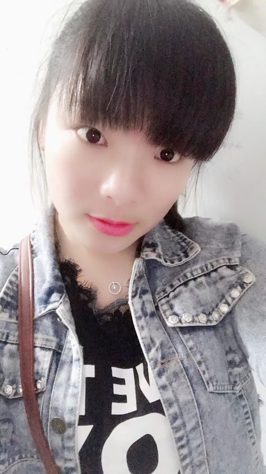 西西，在等你的主播照片