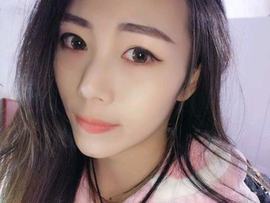对错又何妨主播照片