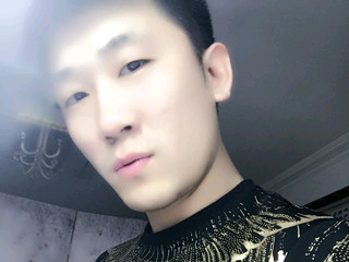 任广云主播照片