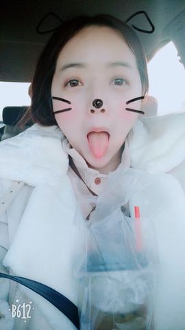 绝绝子雅主播照片