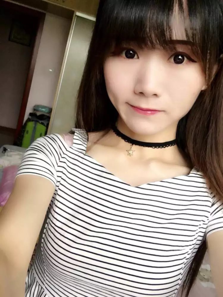 柳小柒。主播照片