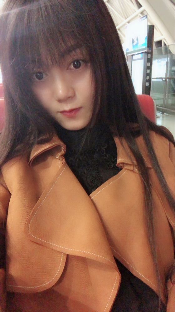 莉傻妞的主播照片