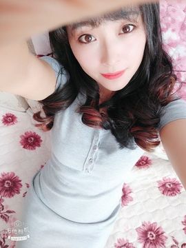 小美悠吖主播照片